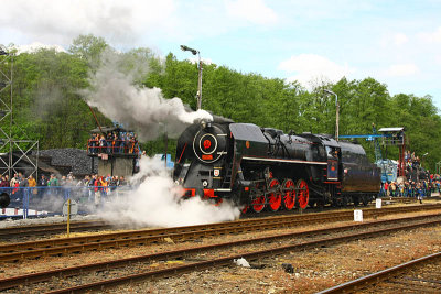 Locomotive / Lokomotywa Skoda 475 179