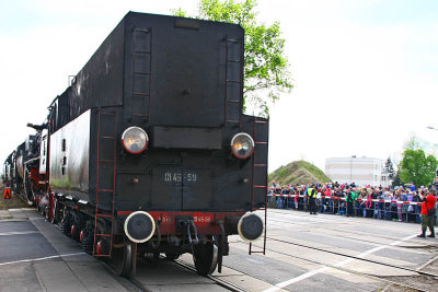 Locomotive Ol49-59 and three others locomotives together going back to the station