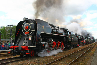Parade of eight locomotives together
