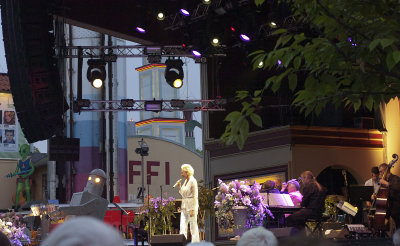 Eva Dahlgren1.jpg