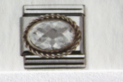 White oval faceted cubic zirconia and Sterling Silver - NM030606010.JPG