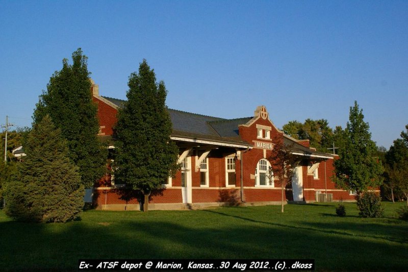 Ex- ATSF Depot  Marion Kansas 002.jpg