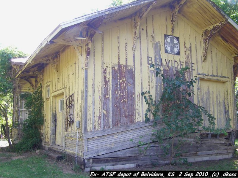 Ex- ATSF depot of Belvidere KS 008.jpg