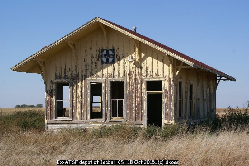 Ex-ATSF Isabel KS depot 001.jpg