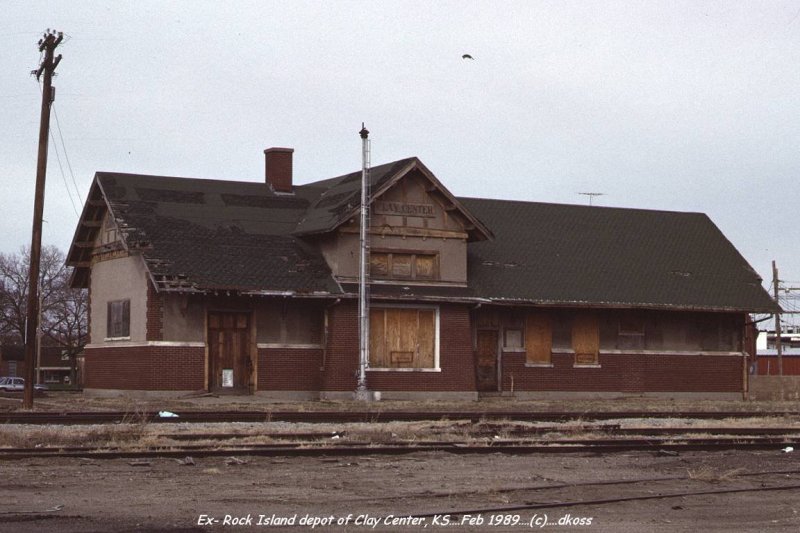 Ex-Rock Island depot of Clay Center KS-001.jpg