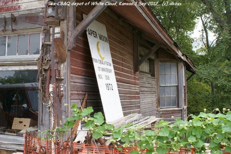 ex-CBQ depot of White Cloud KS-002.jpg
