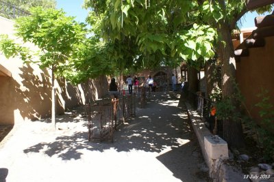 Santuario de Chimayo 011.jpg