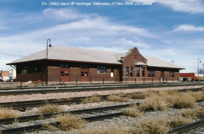 Ex- CBQ Holdrege NE Depot 001.jpg