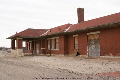 Ex- ATSF Florence KS depot 004.jpg