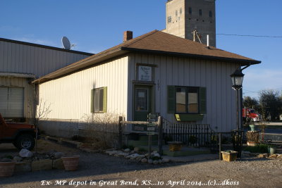 Ex-Great Bend KS MP depot 001.jpg