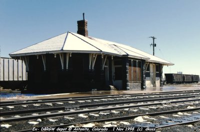 EX-DRGW depot  Antonito CO-001.jpg