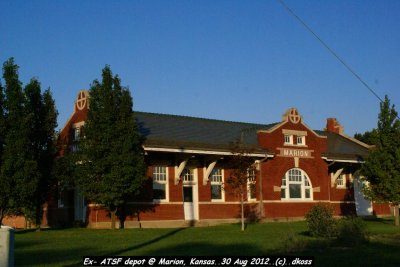 Ex- ATSF Depot  Marion Kansas 003.jpg
