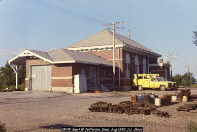 CNW depot  Jefferson Iowa -002.jpg