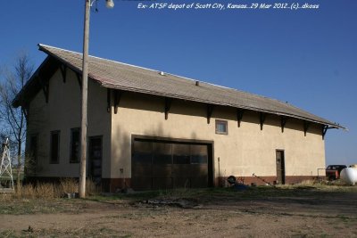 Ex-ATSF Scott City Depot  Garden City KS 003.jpg