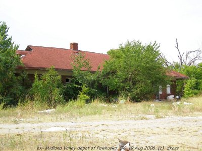 ex-Midland Valley Pawhuska depot-005.jpg