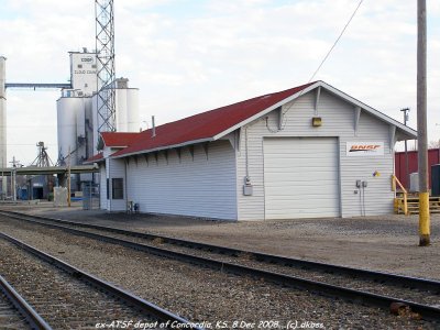 ex-ATSF depot of Concordia KS-002.jpg
