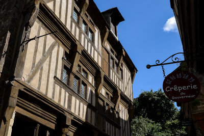 Dinan