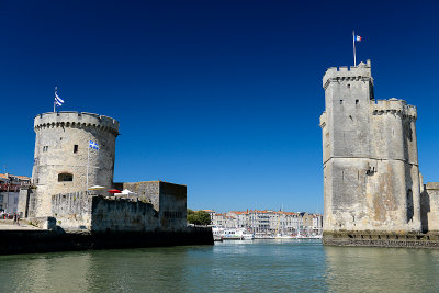 Tour de la Chaîne and Tour Saint-Nicolas, La Rochelle