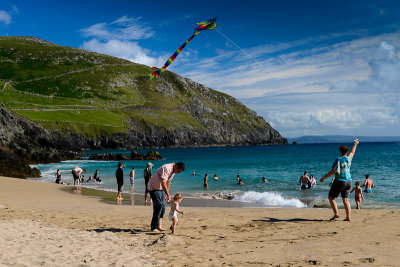 Coumeenoole Beach