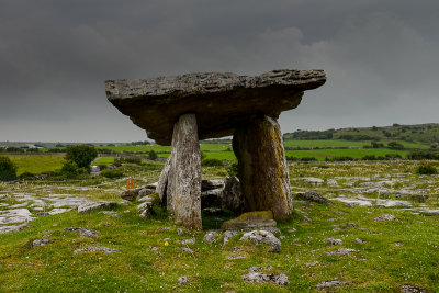 Poulnabrone Dolmen, The Burren