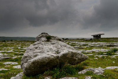 Poulnabrone Dolmen, The Burren