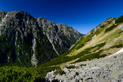On the way to Swistowa Czuba 1763m, Woloszyn 2155m on the left, High Tatra