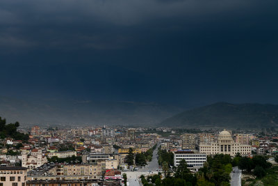 The storm is coming, Berat