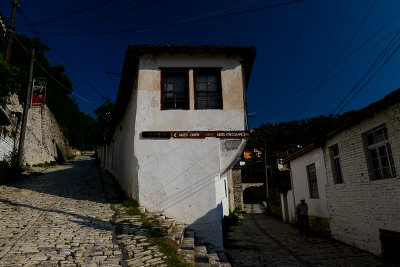 Mangalem, Berat