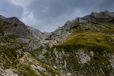 View of Prutas 2393m from the descent, Ilin Do pass 2230m on the left, Durmitor NP