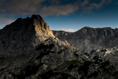 Terzin Bogaz 2303m and Sljeme ridge 2455m behind from Obla Glava descent, Durmitor NP