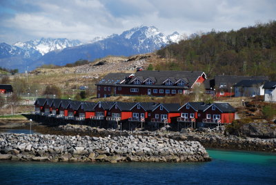 Sailing by the town of Stokmarknes