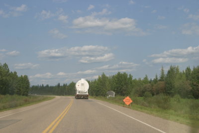 Alaska Highway between Pink Mtn & Andy Bailey Lake (IMG_0009.JPG)