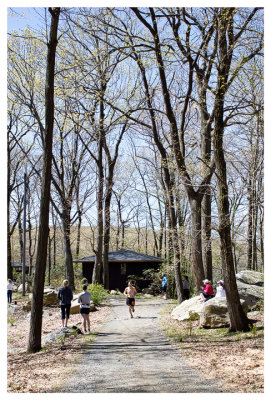 Coming in to the Camp Lanowa aid station (mile 27.7)