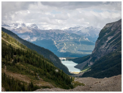 Lake Louise valley from the trail