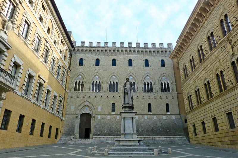 111 Palazzo S 2015 2.jpg