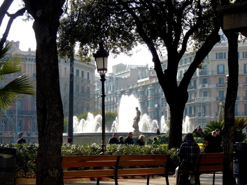 107 Placa Catalunya.jpg