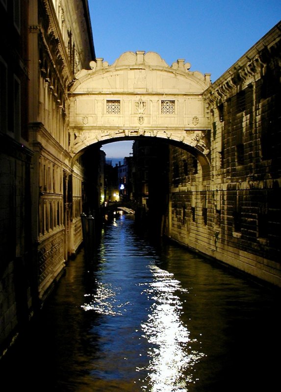 666 Ponte dei Sospiri 02.jpg