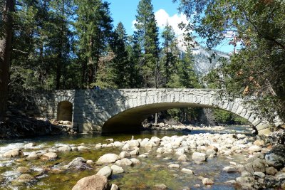 738 Yosemite Vernal Falls Hike.jpg