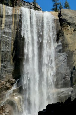 748 1 Yosemite Vernal Falls Hike.jpg