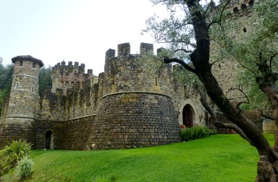 661 3 Castello di Amorosa 2014.jpg