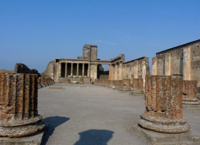 210 Basilica Pompeii.jpg