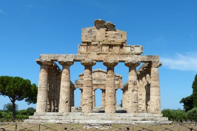 456 Paestum Temple of Athena P1040922.jpg
