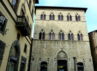 111 Palazzo Tolomei 2015 1.jpg