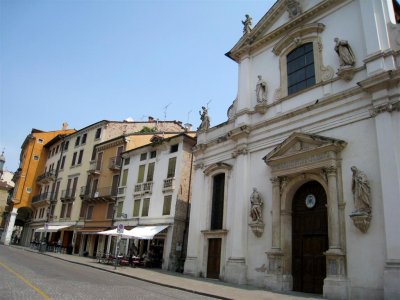 605 Vicenza Piazza della Biade.JPG