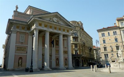749 128 Trieste Piazza della Borsa.jpg