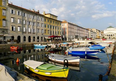 758 156 Trieste Grand canal.jpg