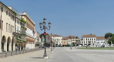 145 Padova Prato della Valle 2016.jpg