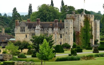 360 106 Hever Castle 2016.jpg