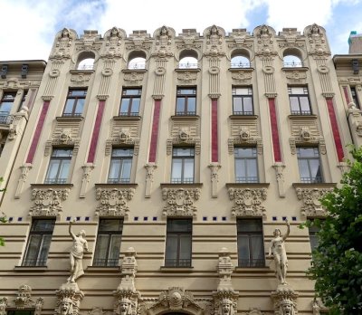 457 Riga 2016 Art Nouveau District.jpg