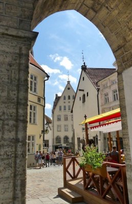 120 Tallinn 2016 Tall Hall Square.jpg